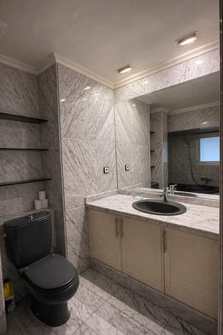 2 soverom Leilighet til salgs i Ensanche - Diputacion, Alicante by med garasje - € 680 000 (Ref: 9714154)