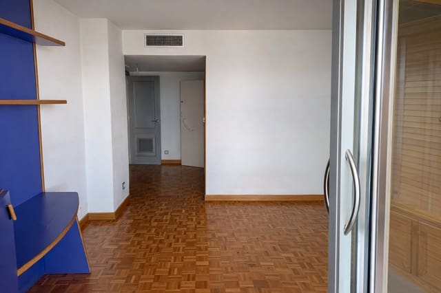 2 soverom Leilighet til salgs i Ensanche - Diputacion, Alicante by med garasje - € 680 000 (Ref: 9714154)