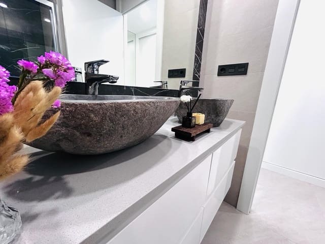 3 quarto Moradia para venda em Benijófar com piscina garagem - 465 000 € (Ref: 9784277)