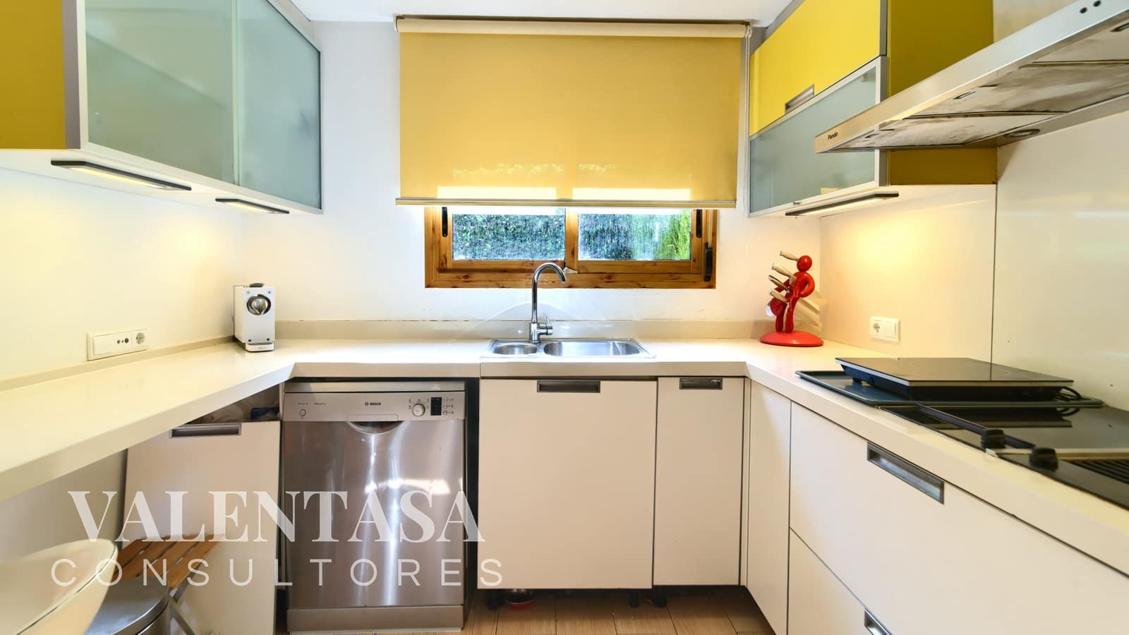 2 chambre Villa/Maison Mitoyenne à vendre à Chiva avec piscine garage - 257 000 € (Ref: 9626494)