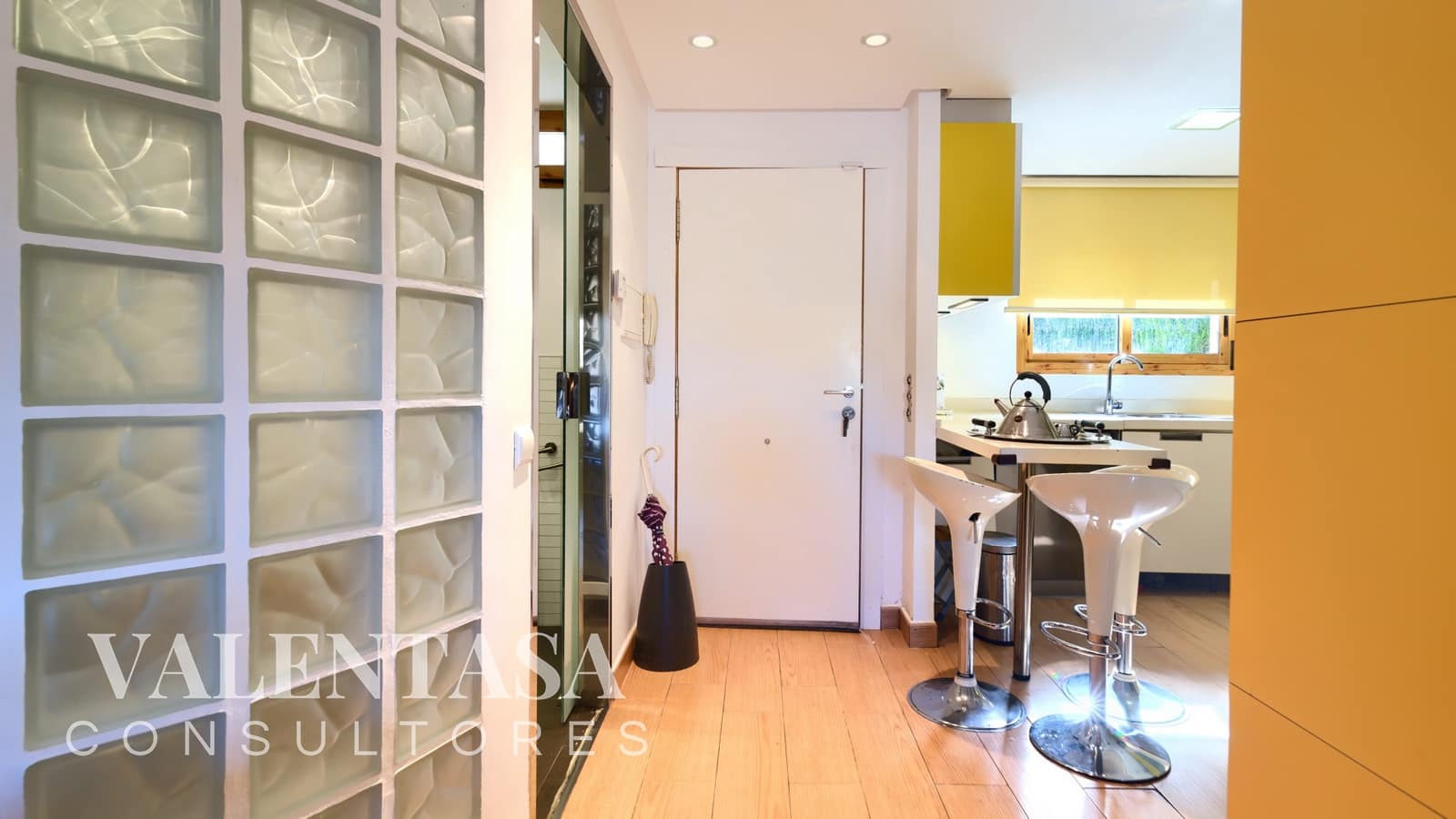 2 chambre Villa/Maison Mitoyenne à vendre à Chiva avec piscine garage - 257 000 € (Ref: 9626494)