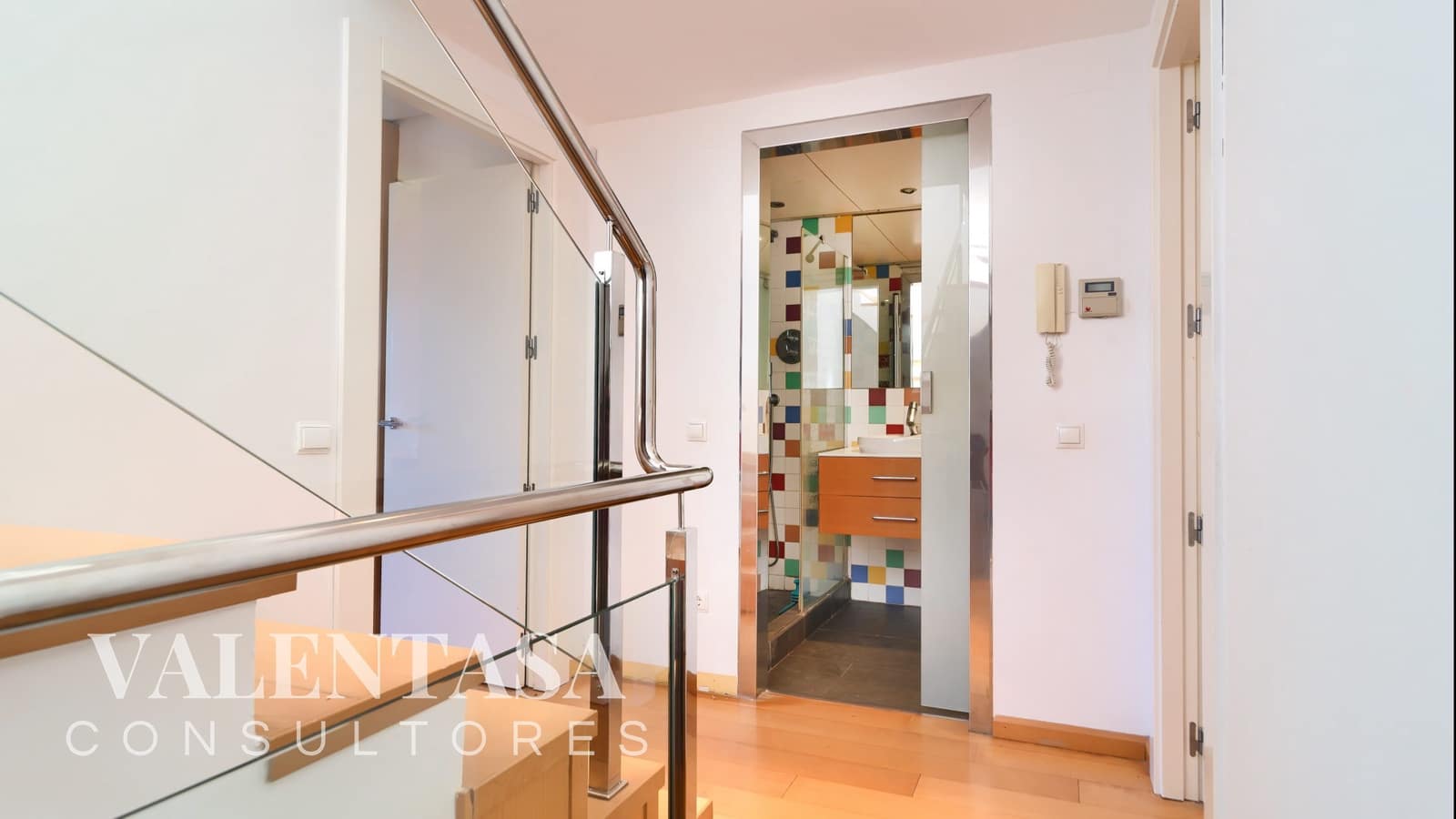 2 chambre Villa/Maison Mitoyenne à vendre à Chiva avec piscine garage - 257 000 € (Ref: 9626494)