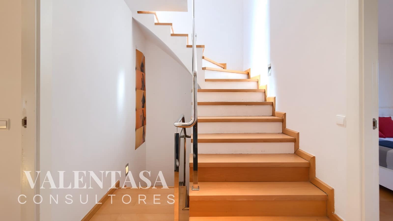 2 chambre Villa/Maison Mitoyenne à vendre à Chiva avec piscine garage - 257 000 € (Ref: 9626494)