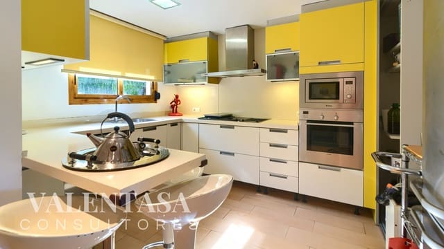 2 chambre Villa/Maison Mitoyenne à vendre à Chiva avec piscine garage - 257 000 € (Ref: 9626494)