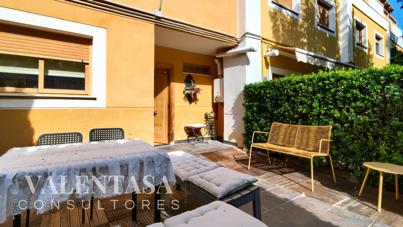 2 chambre Villa/Maison Mitoyenne à vendre à Chiva avec piscine garage - 257 000 € (Ref: 9626494)