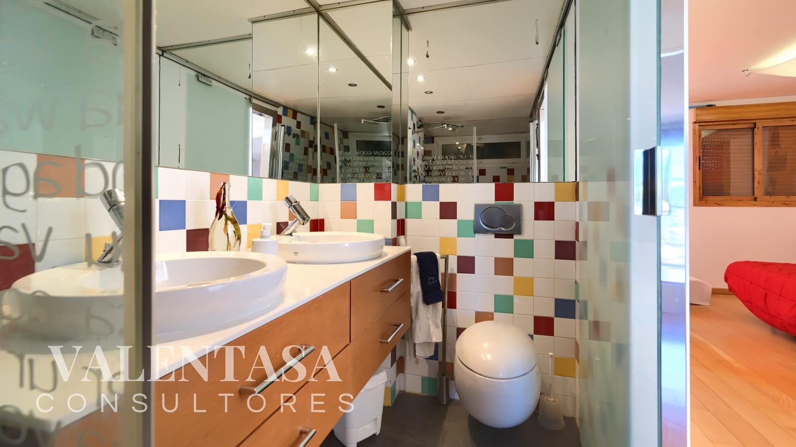 2 chambre Villa/Maison Mitoyenne à vendre à Chiva avec piscine garage - 257 000 € (Ref: 9626494)