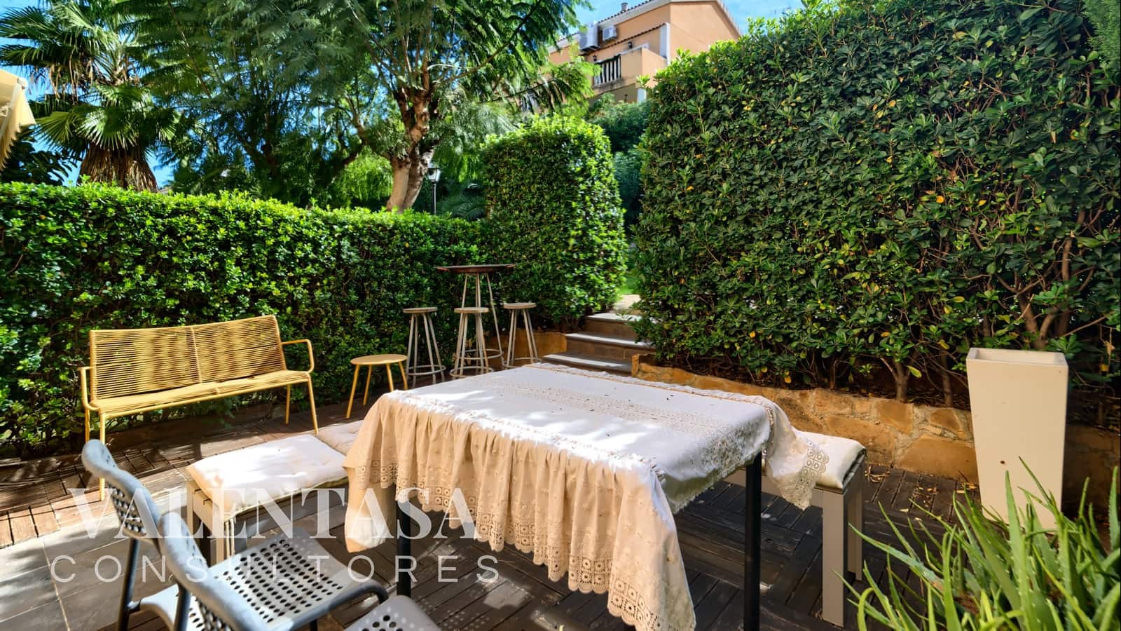 2 chambre Villa/Maison Mitoyenne à vendre à Chiva avec piscine garage - 257 000 € (Ref: 9626494)