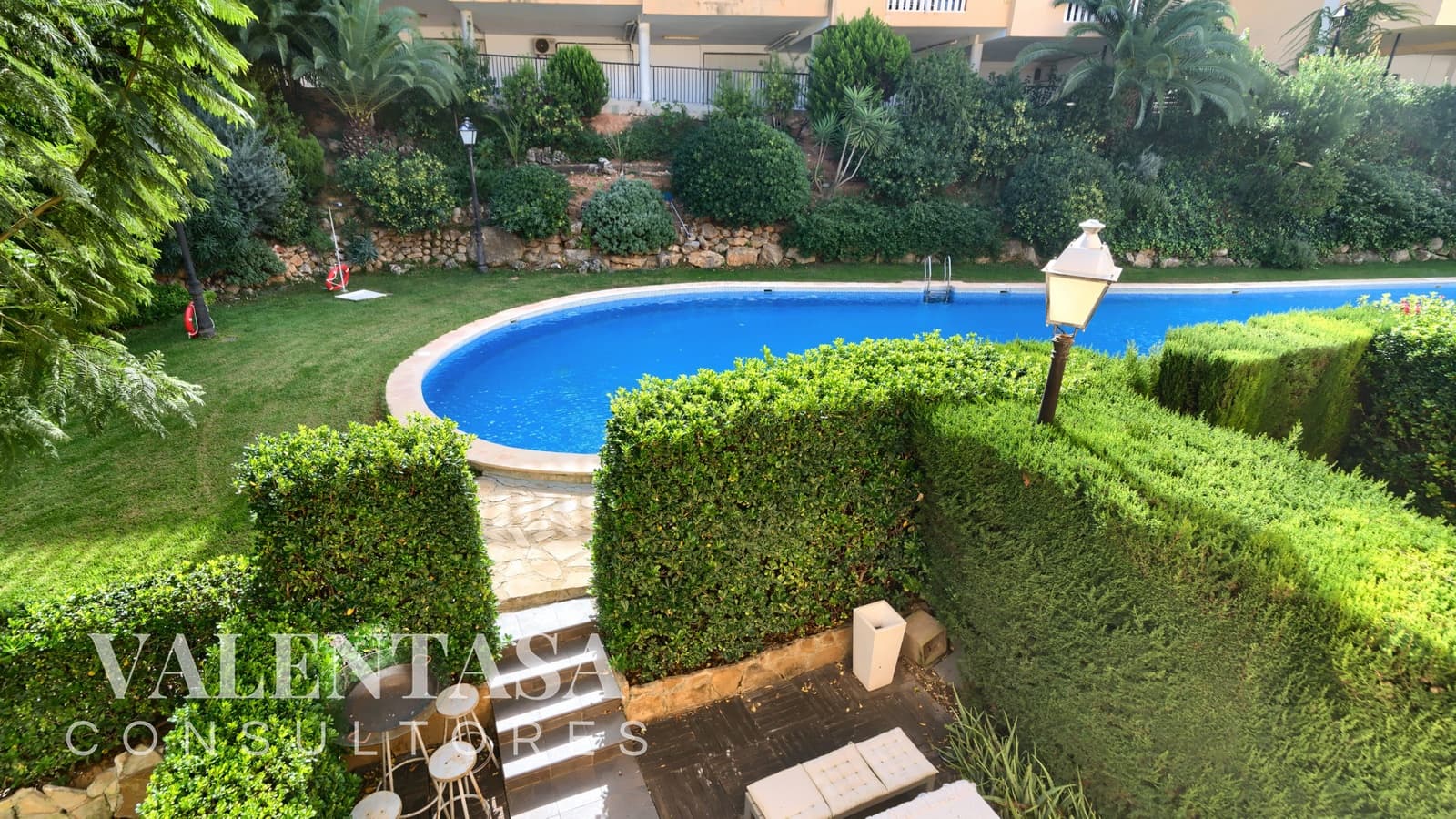 2 chambre Villa/Maison Mitoyenne à vendre à Chiva avec piscine garage - 257 000 € (Ref: 9626494)