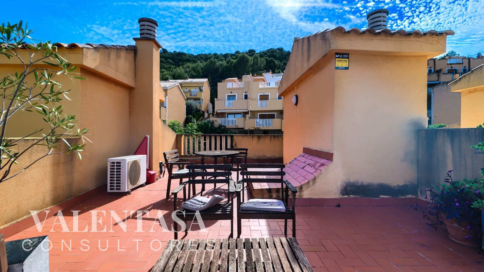 2 chambre Villa/Maison Mitoyenne à vendre à Chiva avec piscine garage - 257 000 € (Ref: 9626494)