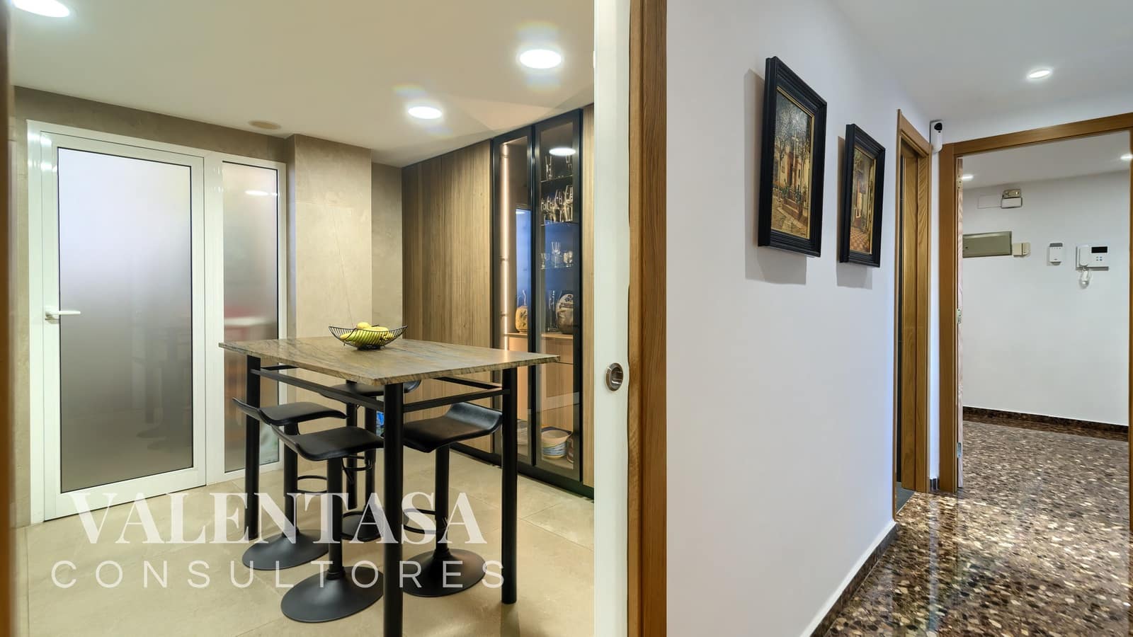 4 makuuhuone Asunto myytävänä paikassa Valencia kaupunki mukana 
autotalli - 670 000 € (Ref: 9626496)