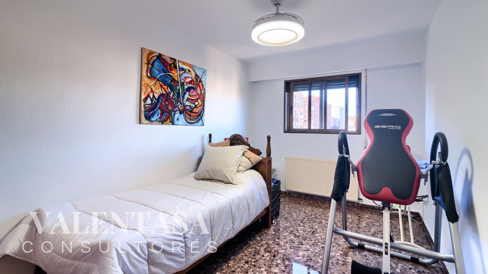 4 makuuhuone Asunto myytävänä paikassa Valencia kaupunki mukana 
autotalli - 670 000 € (Ref: 9626496)