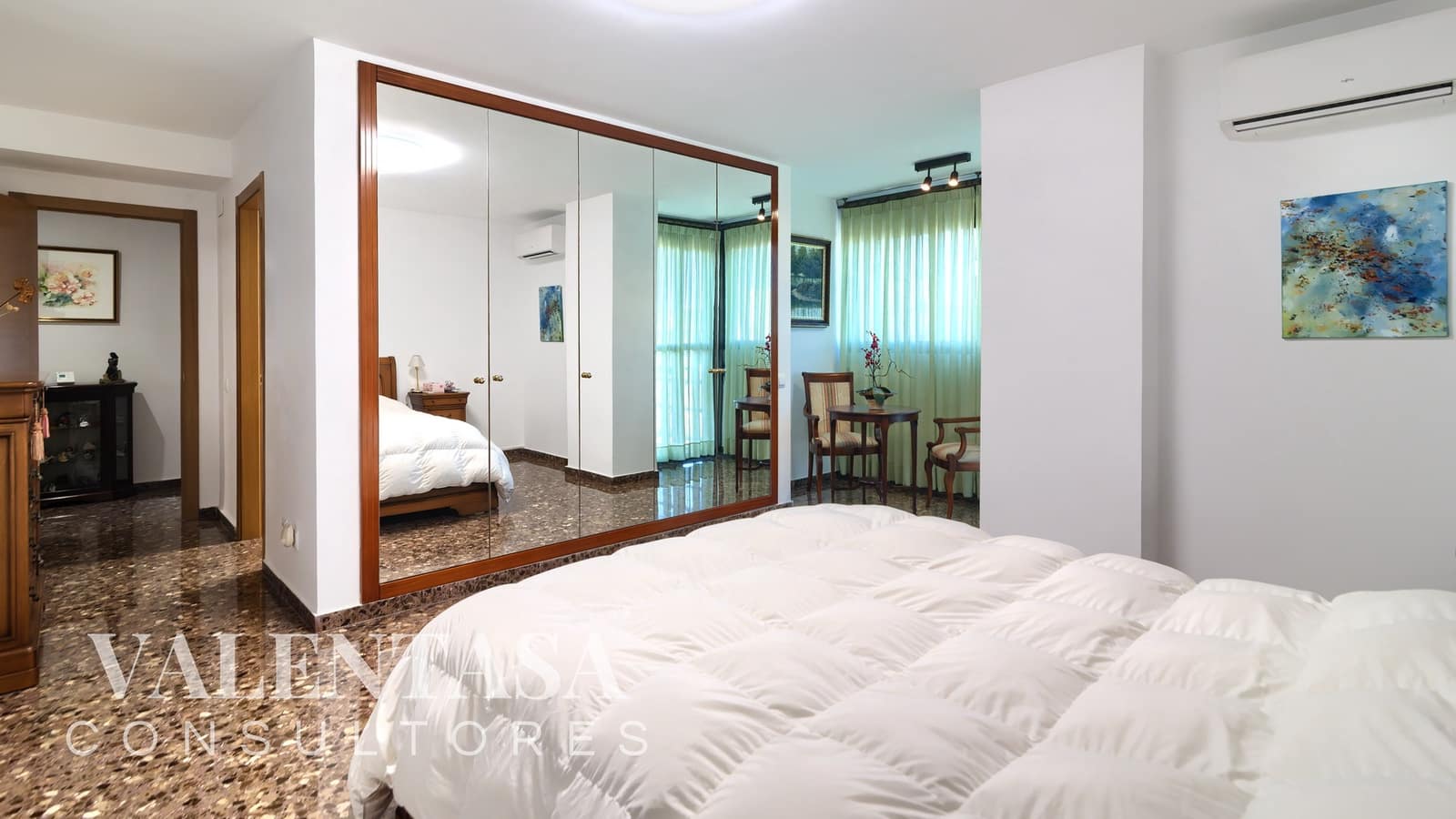 4 makuuhuone Asunto myytävänä paikassa Valencia kaupunki mukana 
autotalli - 670 000 € (Ref: 9626496)