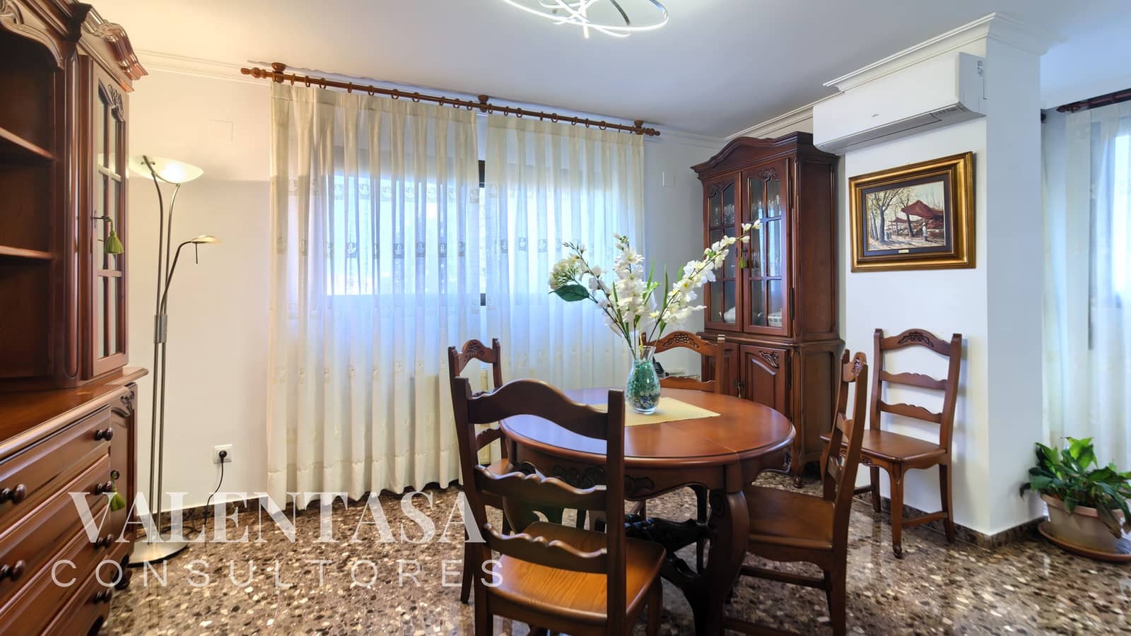 4 makuuhuone Asunto myytävänä paikassa Valencia kaupunki mukana 
autotalli - 670 000 € (Ref: 9626496)