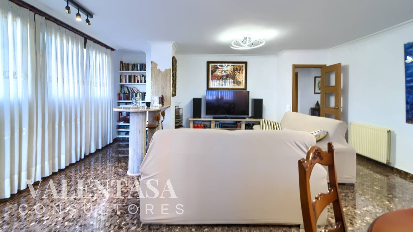 4 makuuhuone Asunto myytävänä paikassa Valencia kaupunki mukana 
autotalli - 670 000 € (Ref: 9626496)