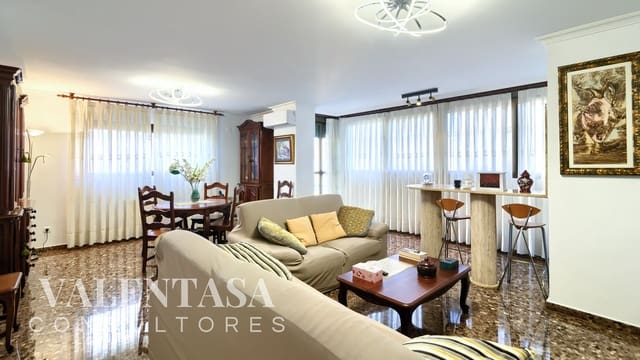 4 makuuhuone Asunto myytävänä paikassa Benicalap, Valencia kaupunki mukana 
autotalli - 670 000 € (Ref: 9626496)