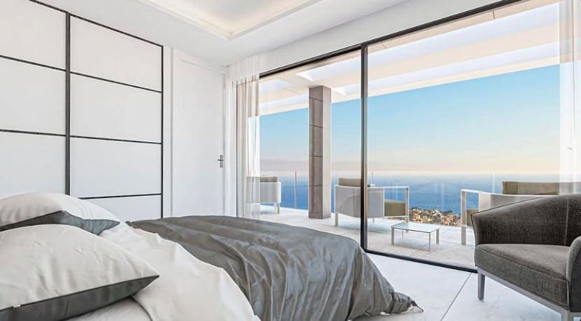 4 bedroom Villa for sale in Calpe / Calp with pool - € 1,850,000 (Ref: 9646347)