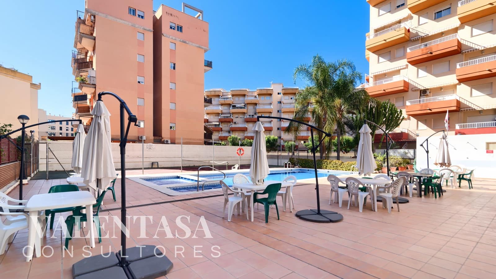 Apartamento de 2 habitaciones en Canet d'En Berenguer en venta con piscina garaje - 225.000 € (Ref: 9657895)