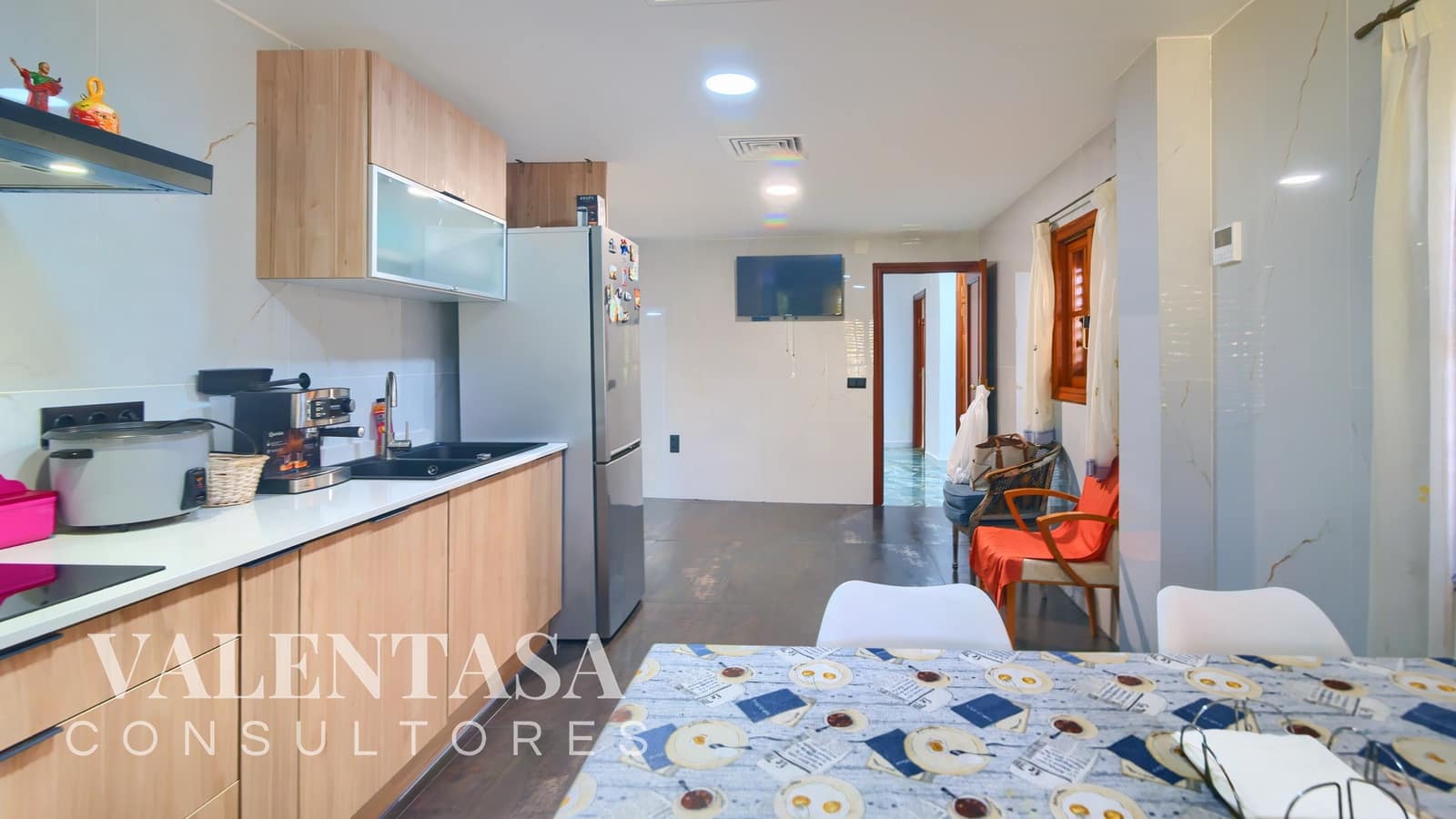 6 Zimmer Villa zu verkaufen in L'Eliana mit Pool Garage - 690.000 € (Ref: 9658086)