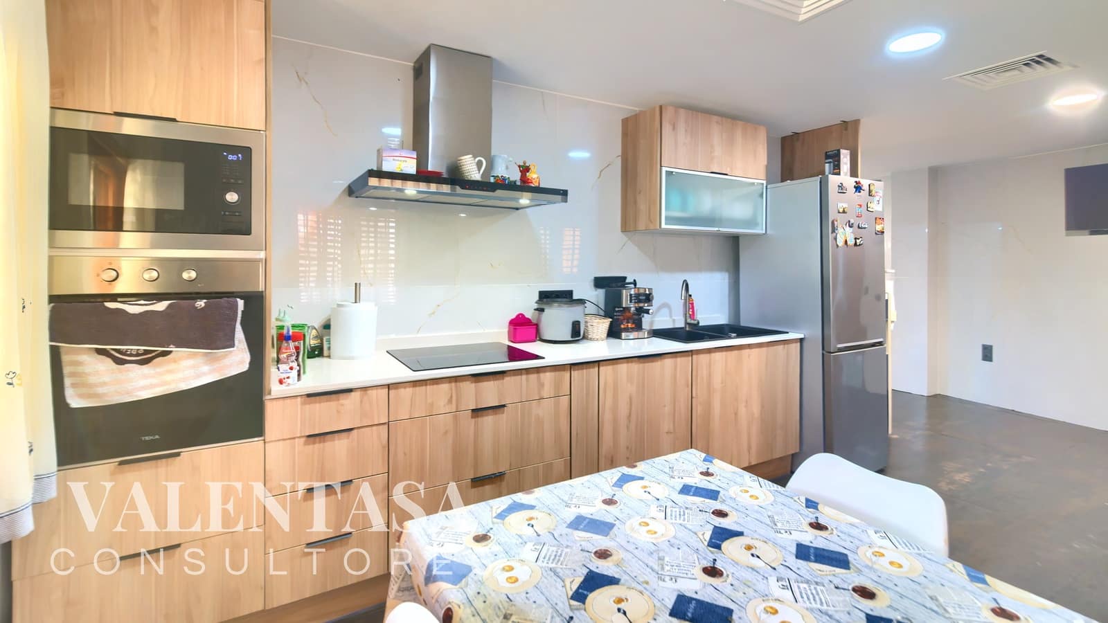 6 Zimmer Villa zu verkaufen in L'Eliana mit Pool Garage - 690.000 € (Ref: 9658086)