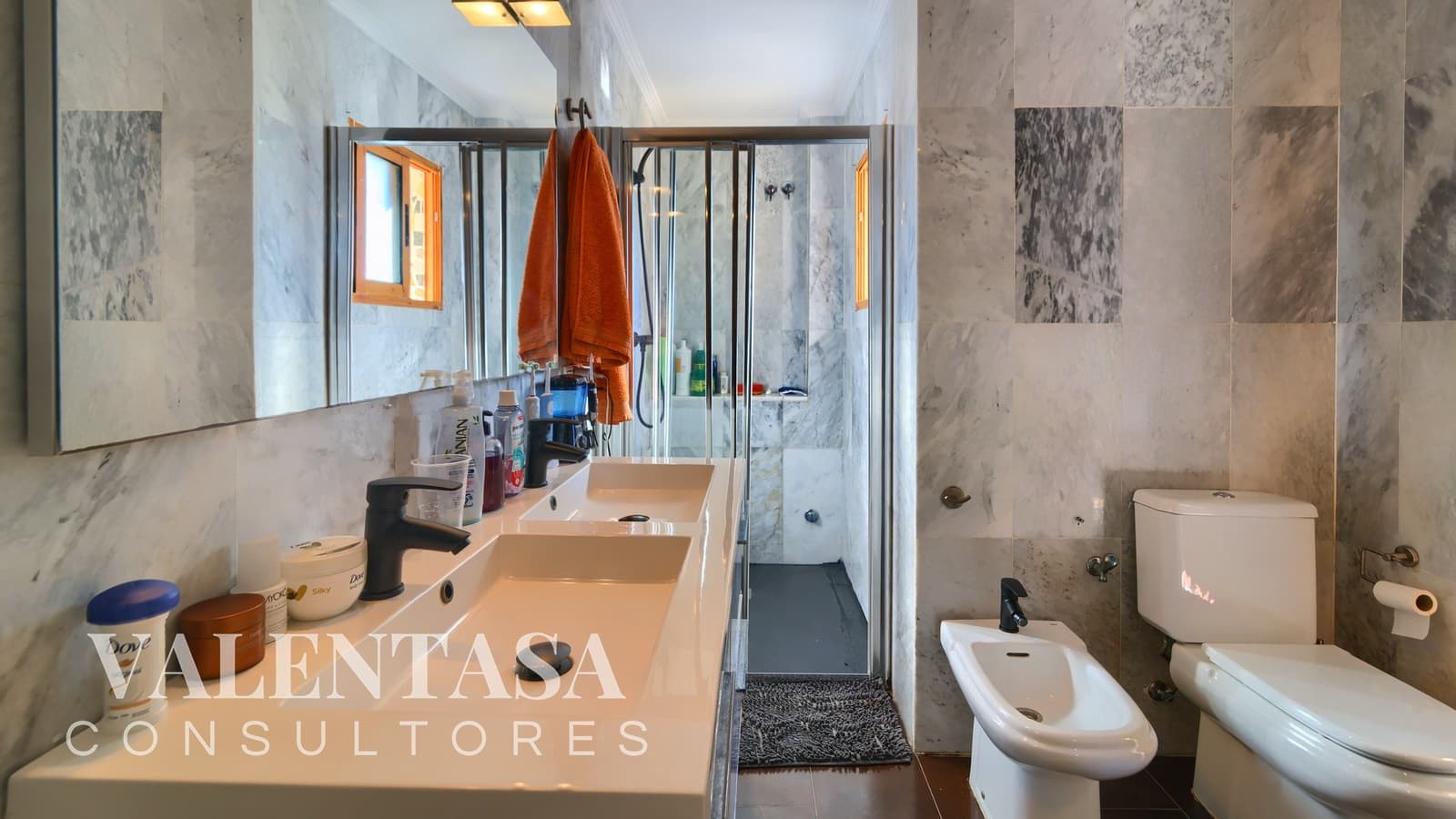 6 Zimmer Villa zu verkaufen in L'Eliana mit Pool Garage - 690.000 € (Ref: 9658086)