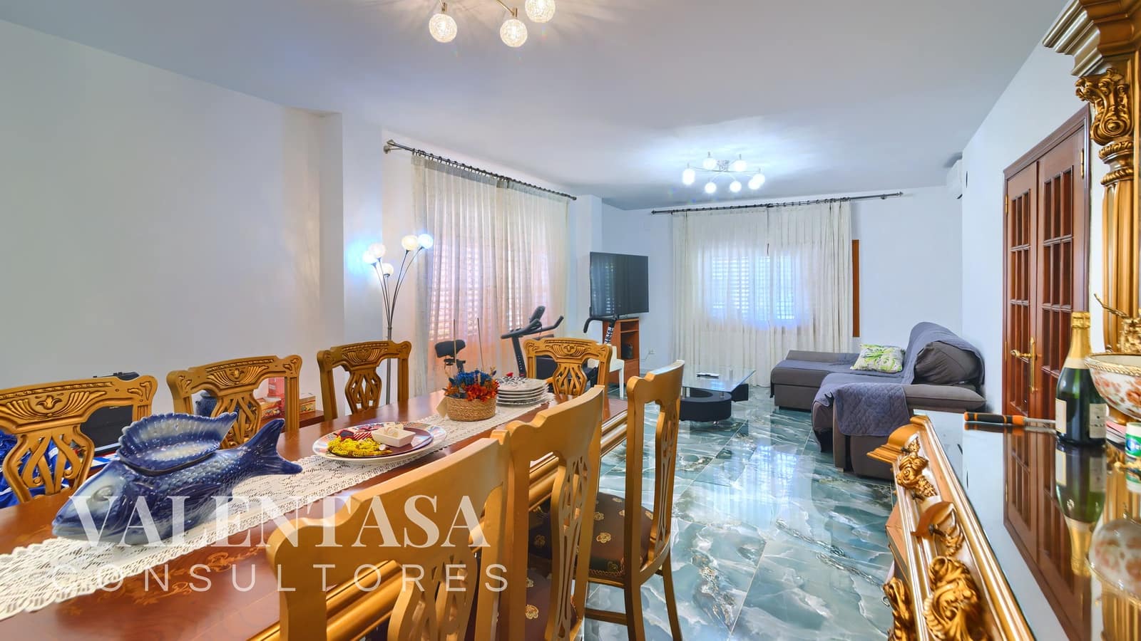 6 Zimmer Villa zu verkaufen in L'Eliana mit Pool Garage - 690.000 € (Ref: 9658086)