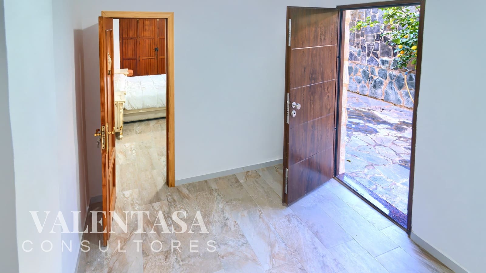 6 Zimmer Villa zu verkaufen in L'Eliana mit Pool Garage - 690.000 € (Ref: 9658086)