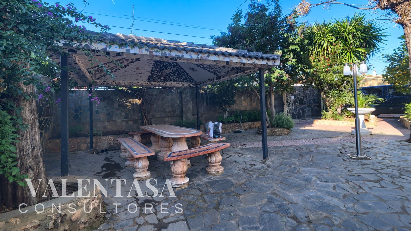 6 Zimmer Villa zu verkaufen in L'Eliana mit Pool Garage - 690.000 € (Ref: 9658086)