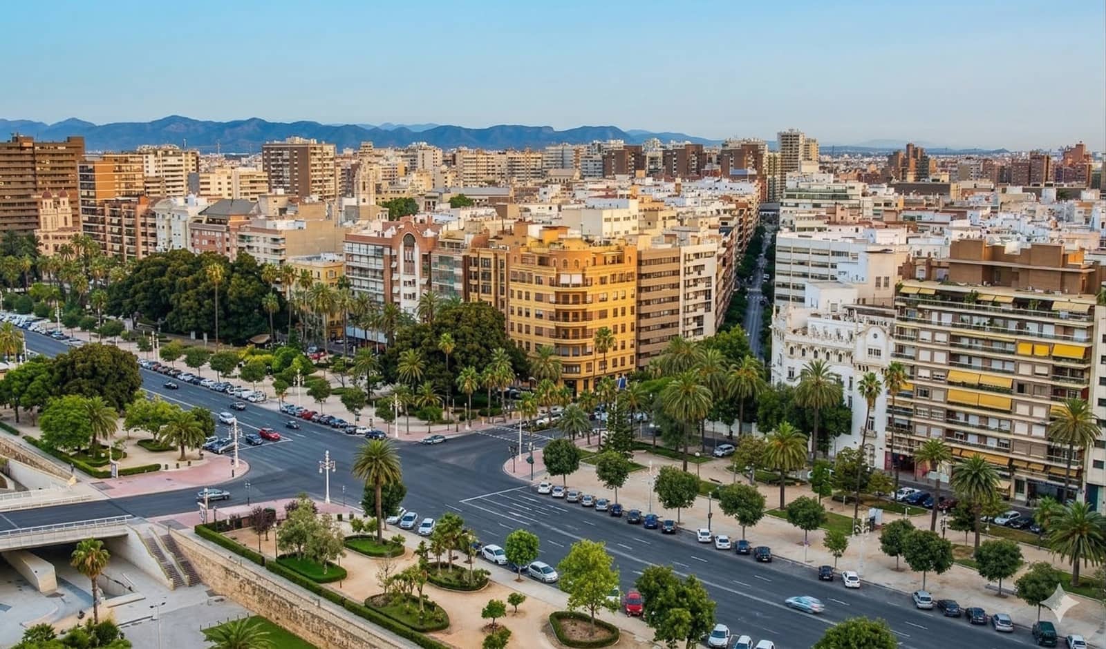 4 sovrum Lägenhet till salu i Valencia stad med garage - 1 080 000 € (Ref: 9669698)