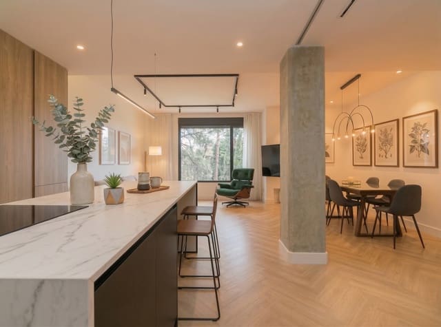 Piso de 4 habitaciones en Exposicio, València ciudad en venta con garaje - 1.080.000 € (Ref: 9669698)