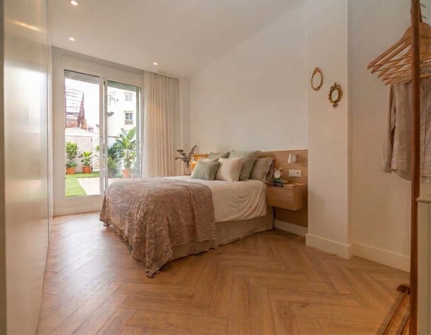 Piso de 4 habitaciones en Exposicio, València ciudad en venta con garaje - 1.080.000 € (Ref: 9669698)