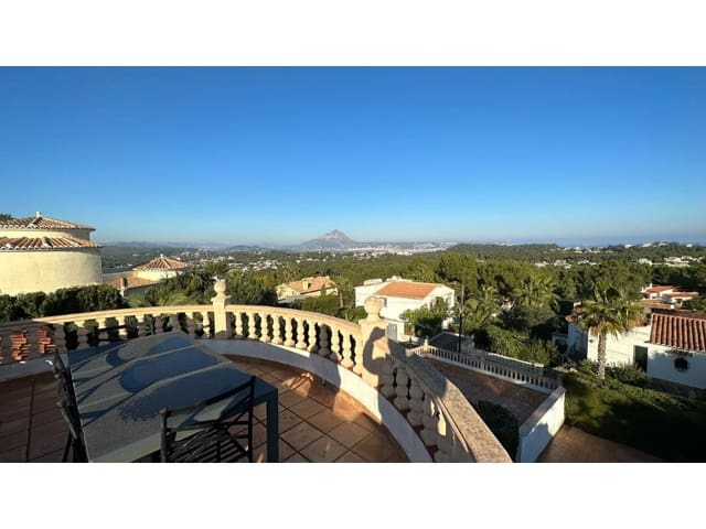 4 makuuhuone Huvila myytävänä paikassa Portichol - Balcón al Mar, Javea / Xàbia mukana uima-altaan 
autotalli - 595 000 € (Ref: 7695231)