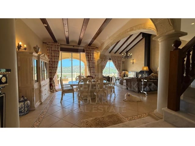 6 soverom Villa til salgs i La Xara - La Sella, Dénia med svømmebasseng garasje - € 1 165 000 (Ref: 9119033)