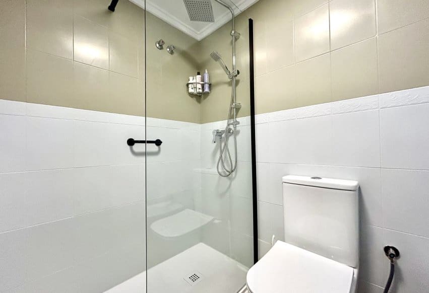 1 quarto Apartamento para venda em Torrevieja com piscina - 149 000 € (Ref: 10002586)