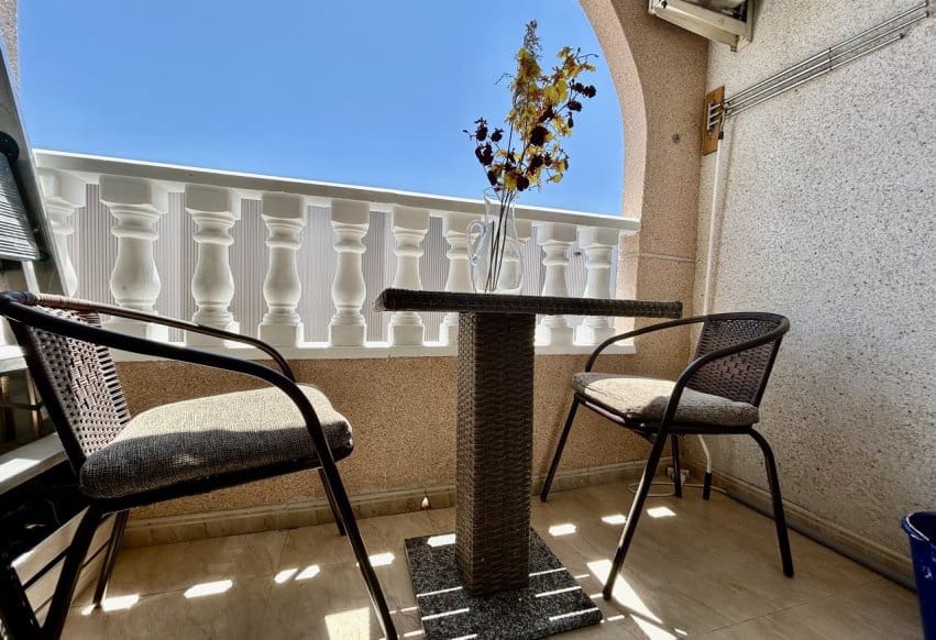 1 quarto Apartamento para venda em Torrevieja com piscina - 149 000 € (Ref: 10002586)