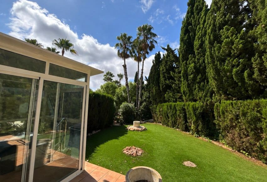 3 soveværelse Villa til salg i Villamartin med swimmingpool - € 524.995 (Ref: 10006860)
