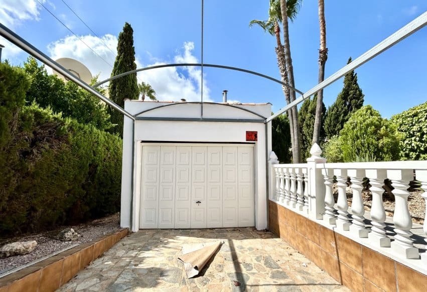 3 soveværelse Villa til salg i Villamartin med swimmingpool - € 524.995 (Ref: 10006860)