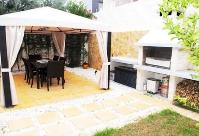 3 chambre Villa/Maison à vendre à La Zenia, Orihuela avec piscine - 650 000 € (Ref: 10008301)