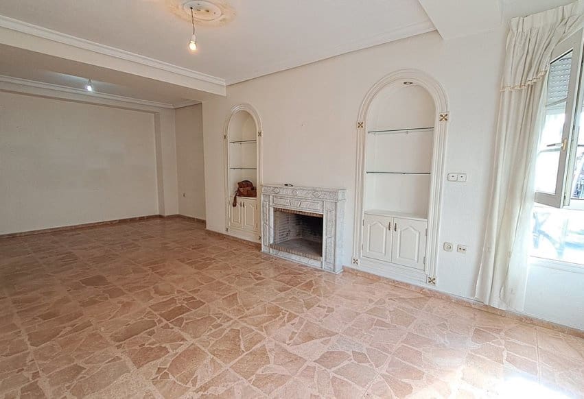 5 sypialnia Apartament na sprzedaż w Torrevieja - 315 000 € (Ref: 10008305)