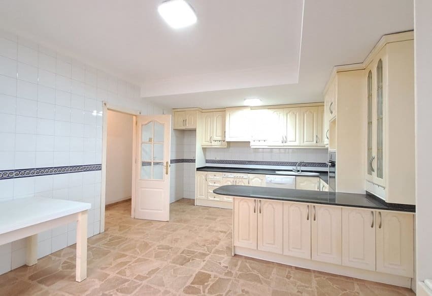 5 sypialnia Apartament na sprzedaż w Torrevieja - 315 000 € (Ref: 10008305)