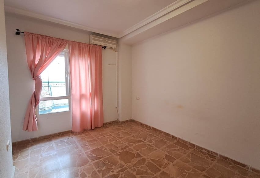 5 sypialnia Apartament na sprzedaż w Torrevieja - 315 000 € (Ref: 10008305)