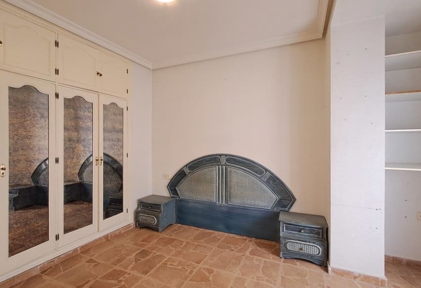 5 sypialnia Apartament na sprzedaż w Torrevieja - 315 000 € (Ref: 10008305)