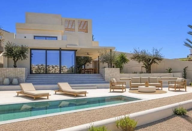 4 bedroom Villa for sale in La Marina, Elche / Elx - € 1,485,750 (Ref: 10009847)