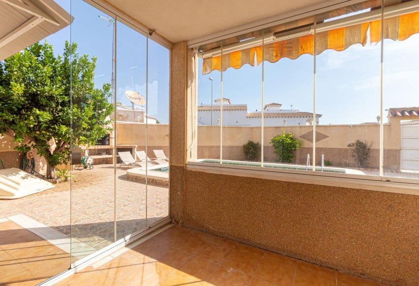 3 soverom Bungalow til salgs i Orihuela Costa - € 339 000 (Ref: 10018161)