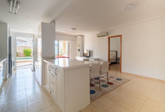 3 bedroom Bungalow for sale in Punta Prima, Orihuela - € 339,000 (Ref: 10018161)