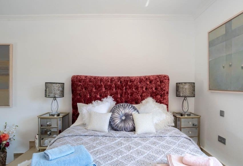 Chalet de 4 habitaciones en San Miguel de Salinas en venta con piscina - 799.000 € (Ref: 10023150)