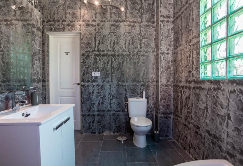Chalet de 4 habitaciones en San Miguel de Salinas en venta con piscina - 799.000 € (Ref: 10023150)