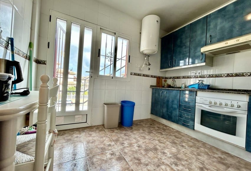 3 makuuhuone Huoneisto myytävänä paikassa La Zenia mukana uima-altaan - 195 000 € (Ref: 10023151)