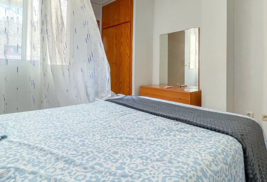 Apartamento de 3 habitaciones en Torrevieja en venta - 188.000 € (Ref: 10026721)
