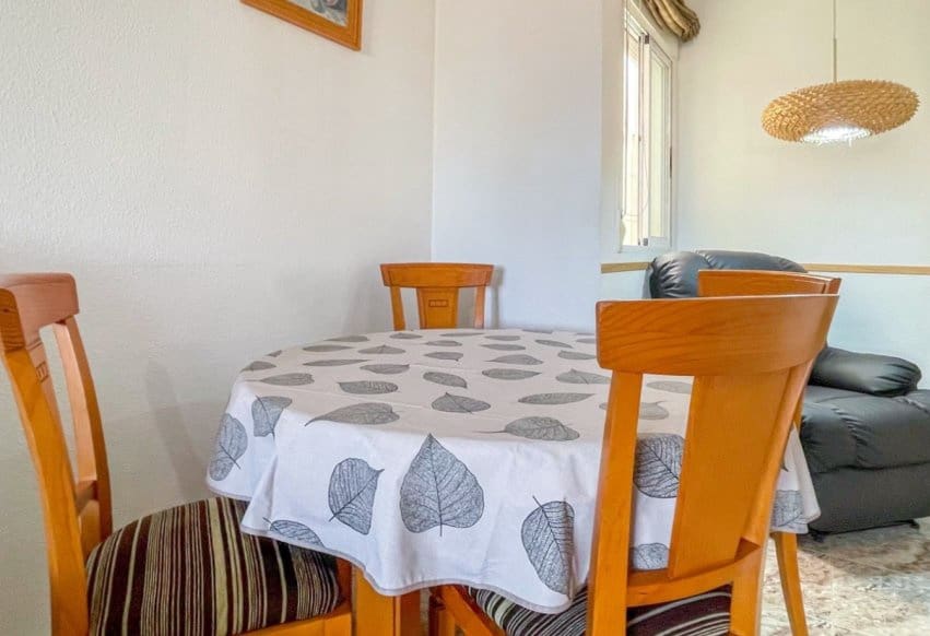 Apartamento de 3 habitaciones en Torrevieja en venta - 188.000 € (Ref: 10026721)