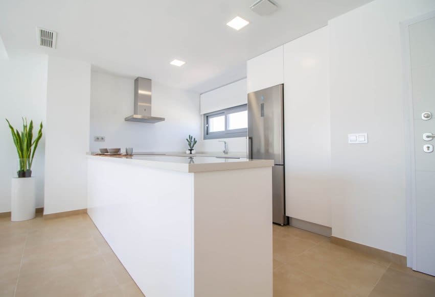 2 makuuhuone Bungalow myytävänä paikassa Orihuela Costa mukana uima-altaan - 299 900 € (Ref: 10029025)